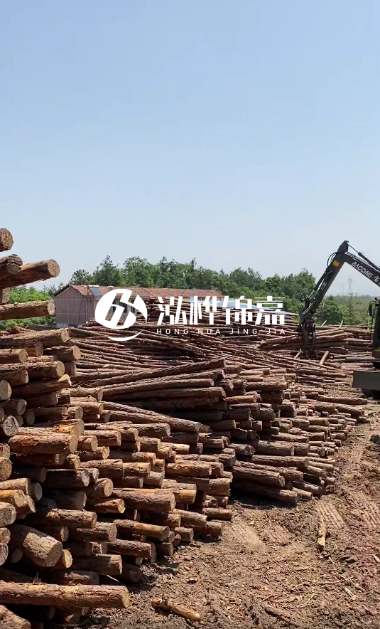 商丘挖機(jī)打木樁專業(yè)施工-松木樁打樁木價格哪家供應(yīng)商更實惠？