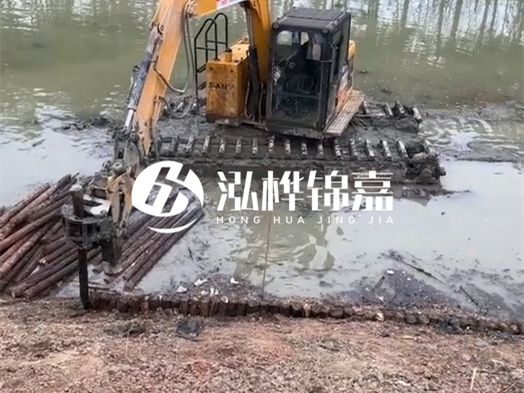 河道木材松木樁怎么選？河道工程用什么規(guī)格松木樁？